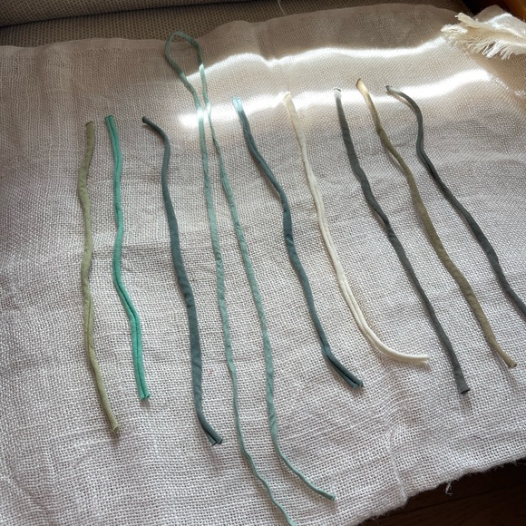 Blue Fish strings - Picture 4 of 4